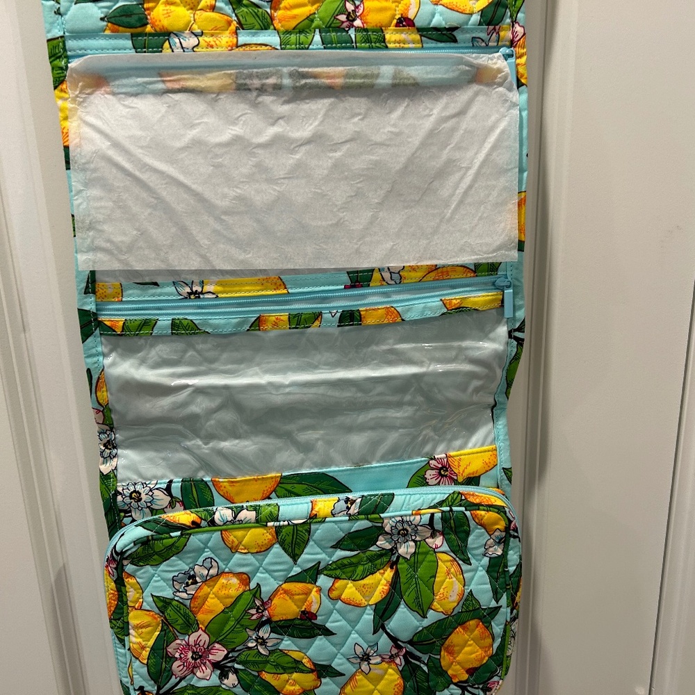 Travel makeup bag